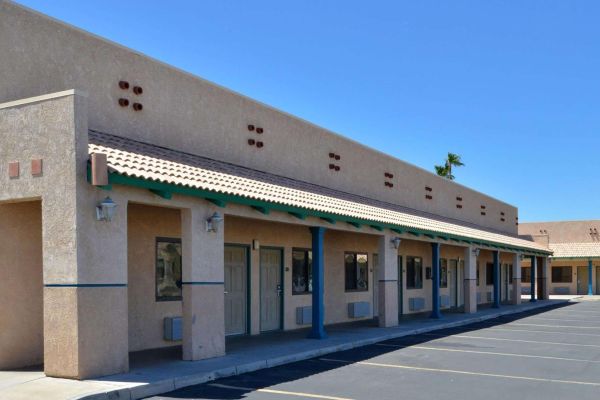 M STAR INN AND SUITES BLYTHE (Blythe)
